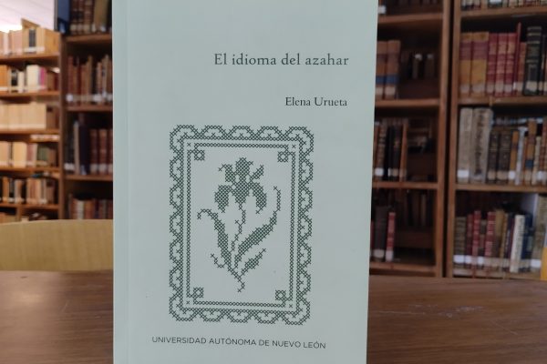 “Si pudiera, te daría mis ojos”: El idioma del azahar de Elena Urueta
