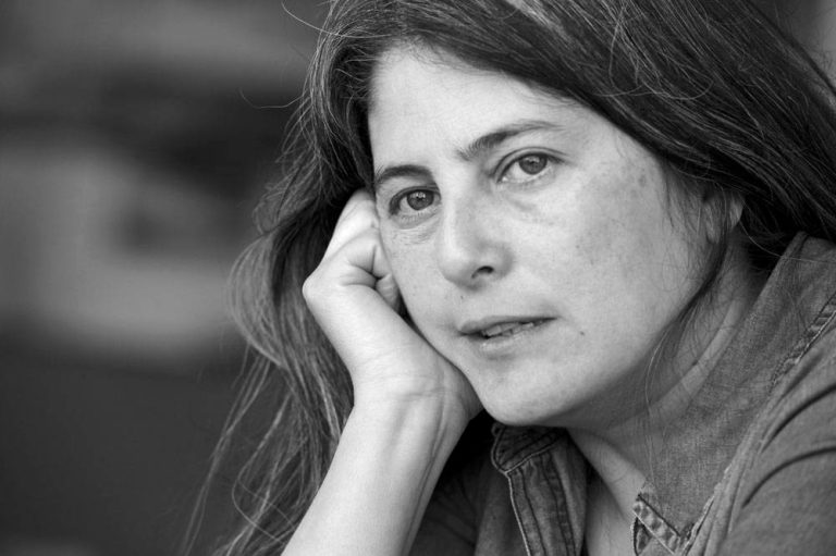 Una escritura para no olvidar sus nombres: La memoria como acto poético y de resistencia en la obra de Selva Almada