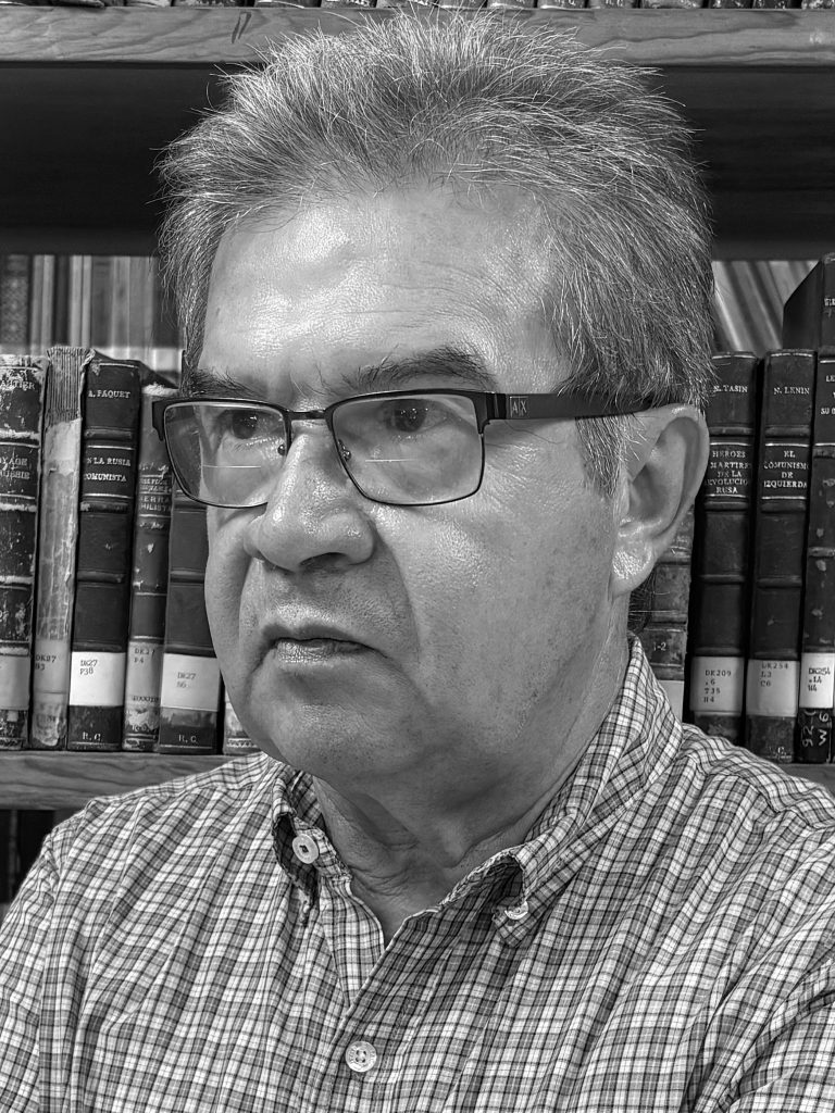 La geografía interior de un poeta: Eduardo Zambrano y su “Avance en retirada”